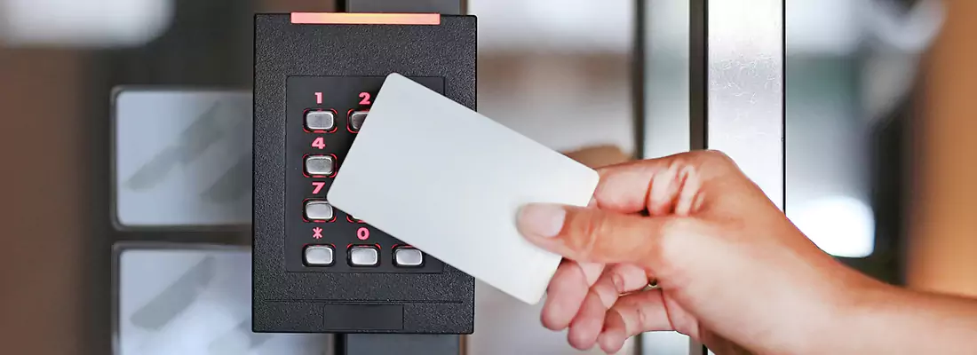 Benefits of Card Lock Readers for Properties in Sarasota Springs, FL